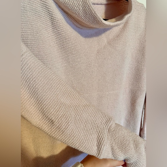 O’Neill cowl neck sweater - Picture 4 of 5